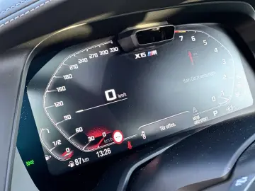 X6 M Competition Gestiksteuerung B&W Surround