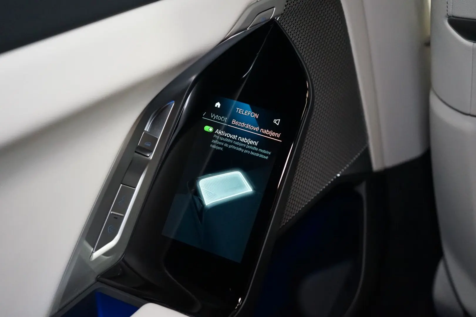 740dxDRIVE B&W INDIVIDUAL