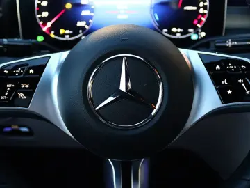 C 300 e DISTRO PANO KAM360 HEADUP DIGITAL-LIGHT