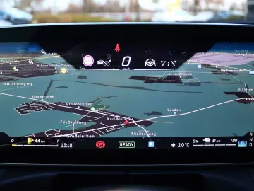 C 300 e DISTRO PANO KAM360 HEADUP DIGITAL-LIGHT