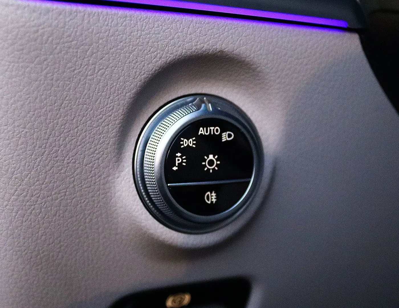 C 300 e DISTRO PANO KAM360 HEADUP DIGITAL-LIGHT