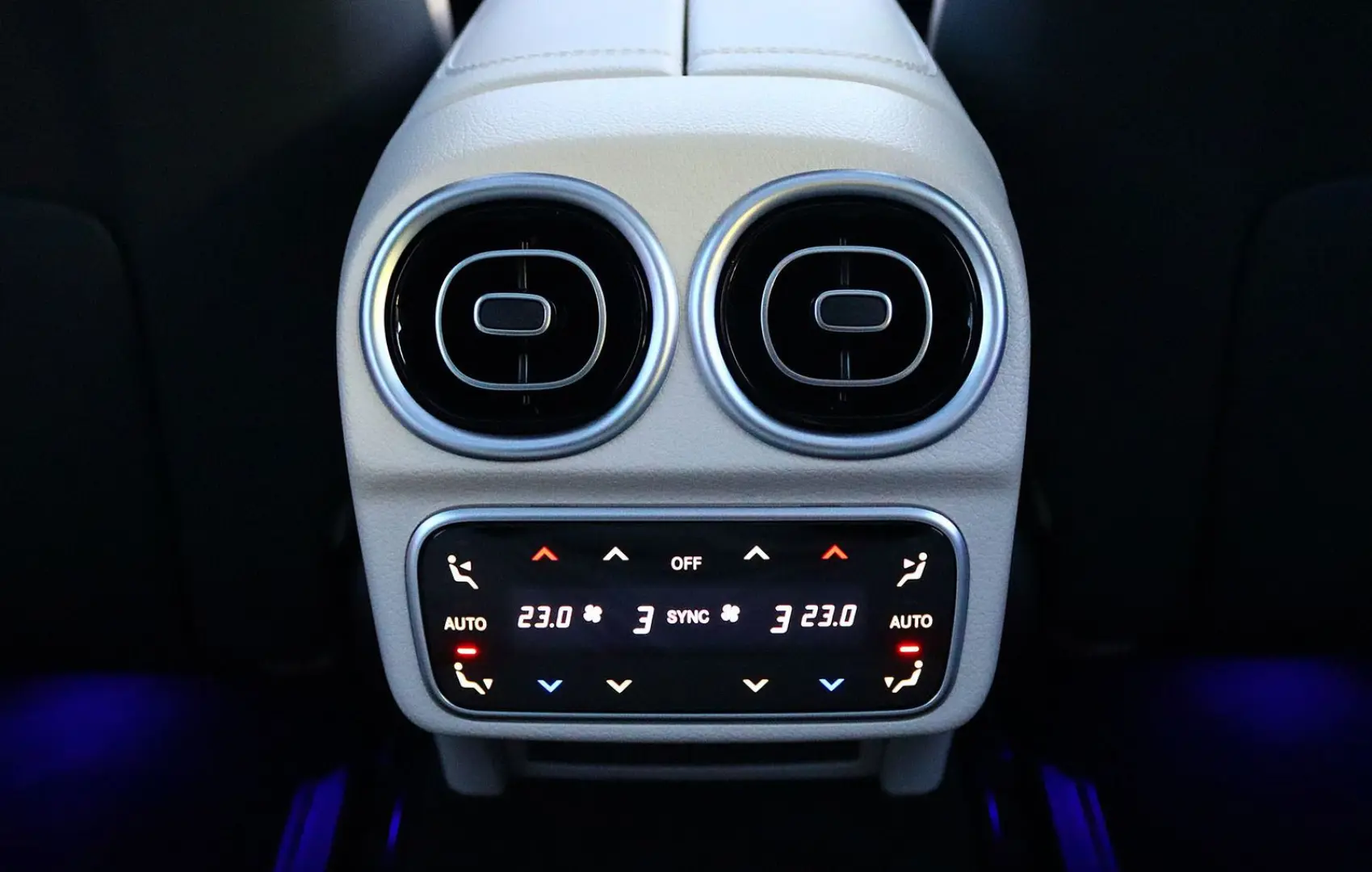 C 300 e DISTRO PANO KAM360 HEADUP DIGITAL-LIGHT