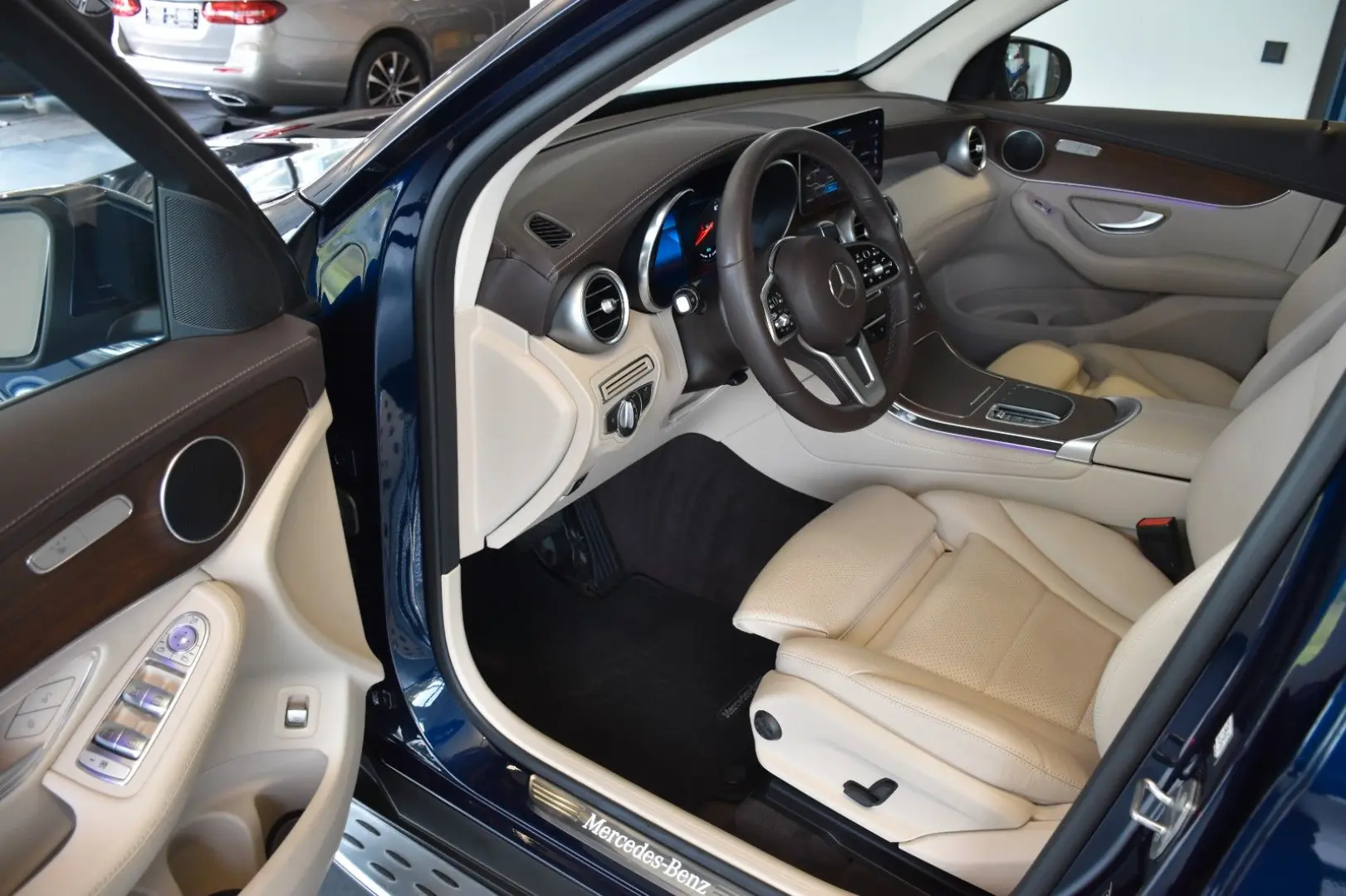 GLC 200 4Matic 9G EXCLUSIVE LEDER BEIGE 1.HAND