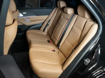 GLE 450d 4M PANO TOW 360 HUD 79.669€ NETTO