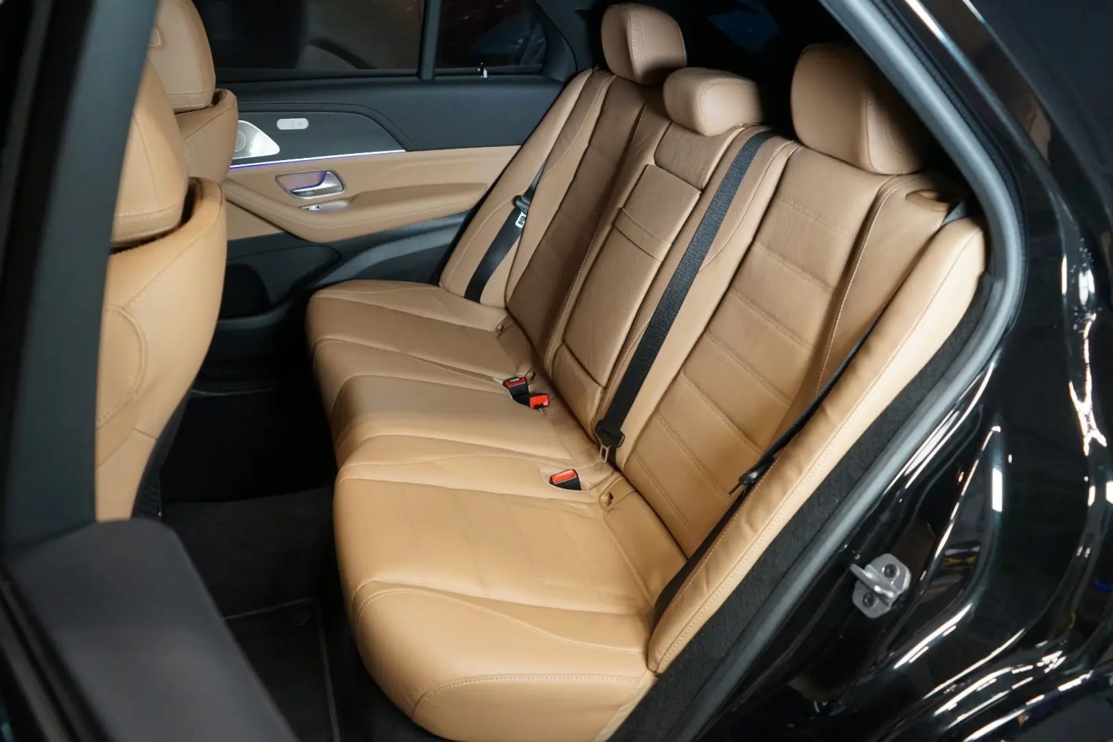 GLE 450d 4M PANO TOW 360 HUD 79.669€ NETTO