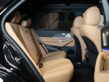 GLE 450d 4M PANO TOW 360 HUD 79.669€ NETTO