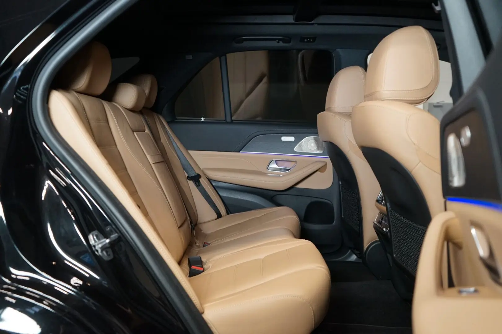 GLE 450d 4M PANO TOW 360 HUD 79.669€ NETTO