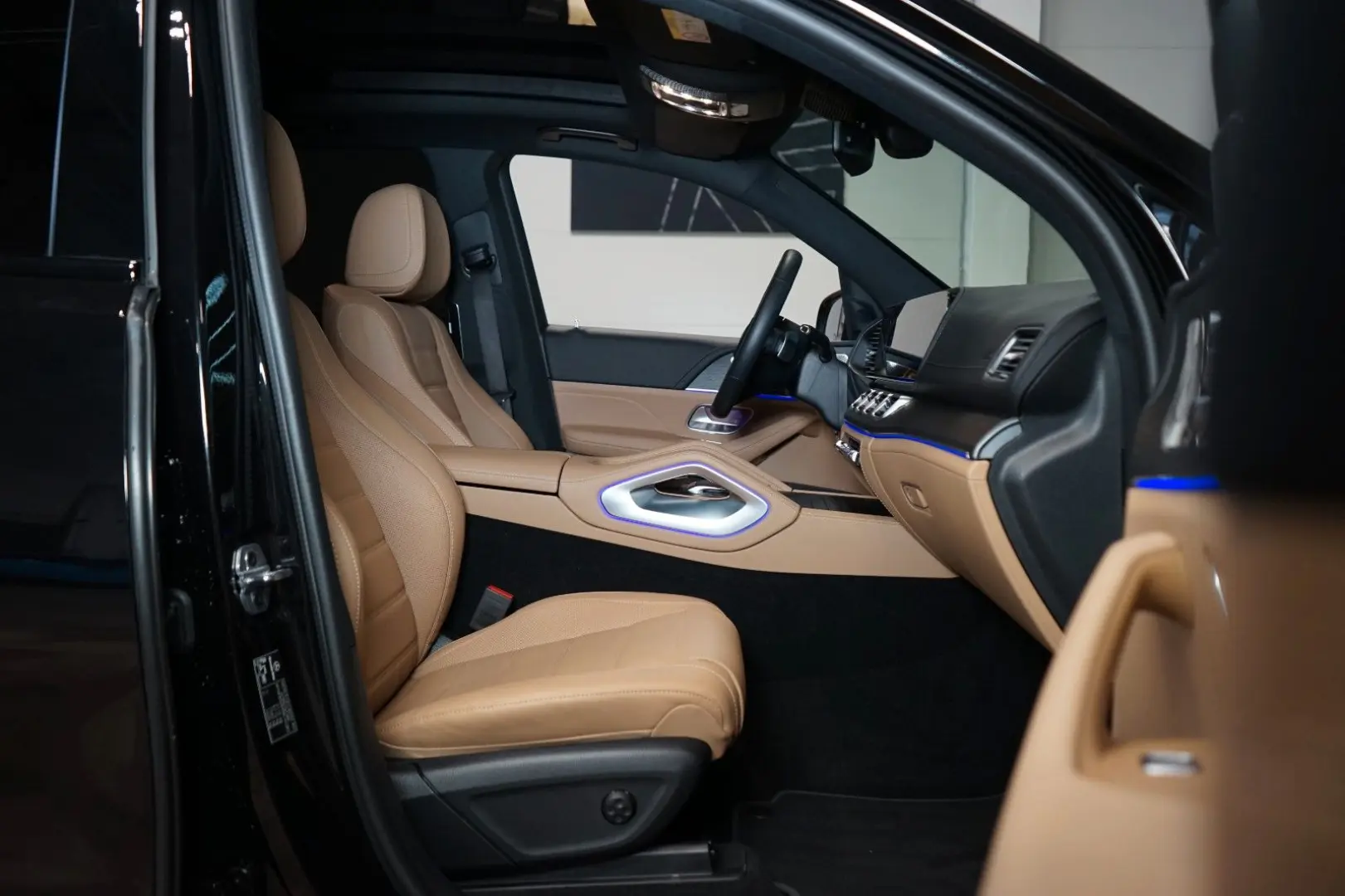 GLE 450d 4M PANO TOW 360 HUD 79.669€ NETTO