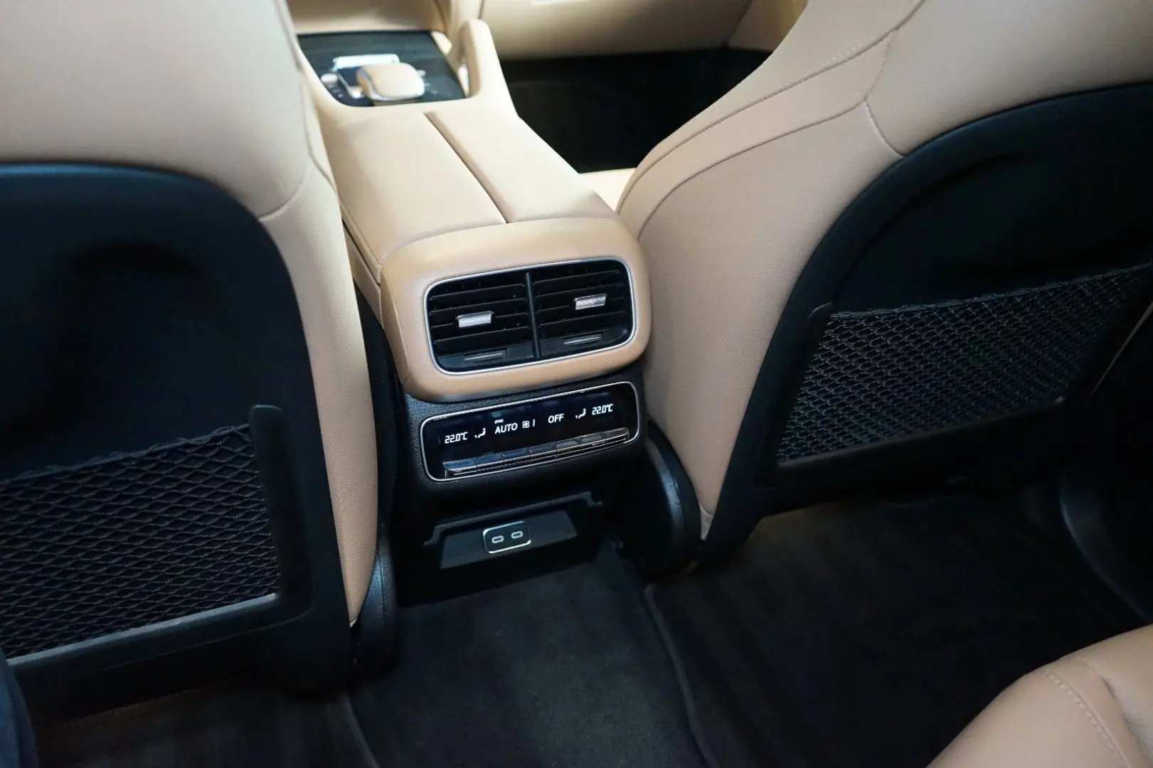 GLE 450d 4M PANO TOW 360 HUD 79.669€ NETTO