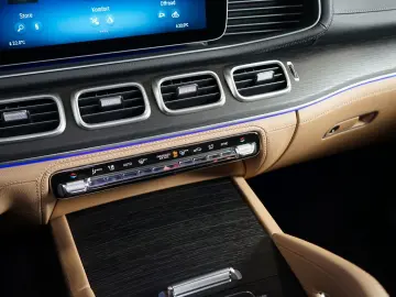 GLE 450d 4M PANO TOW 360 HUD 79.669€ NETTO