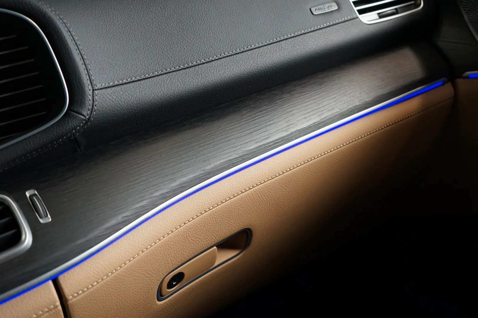 GLE 450d 4M PANO TOW 360 HUD 79.669€ NETTO