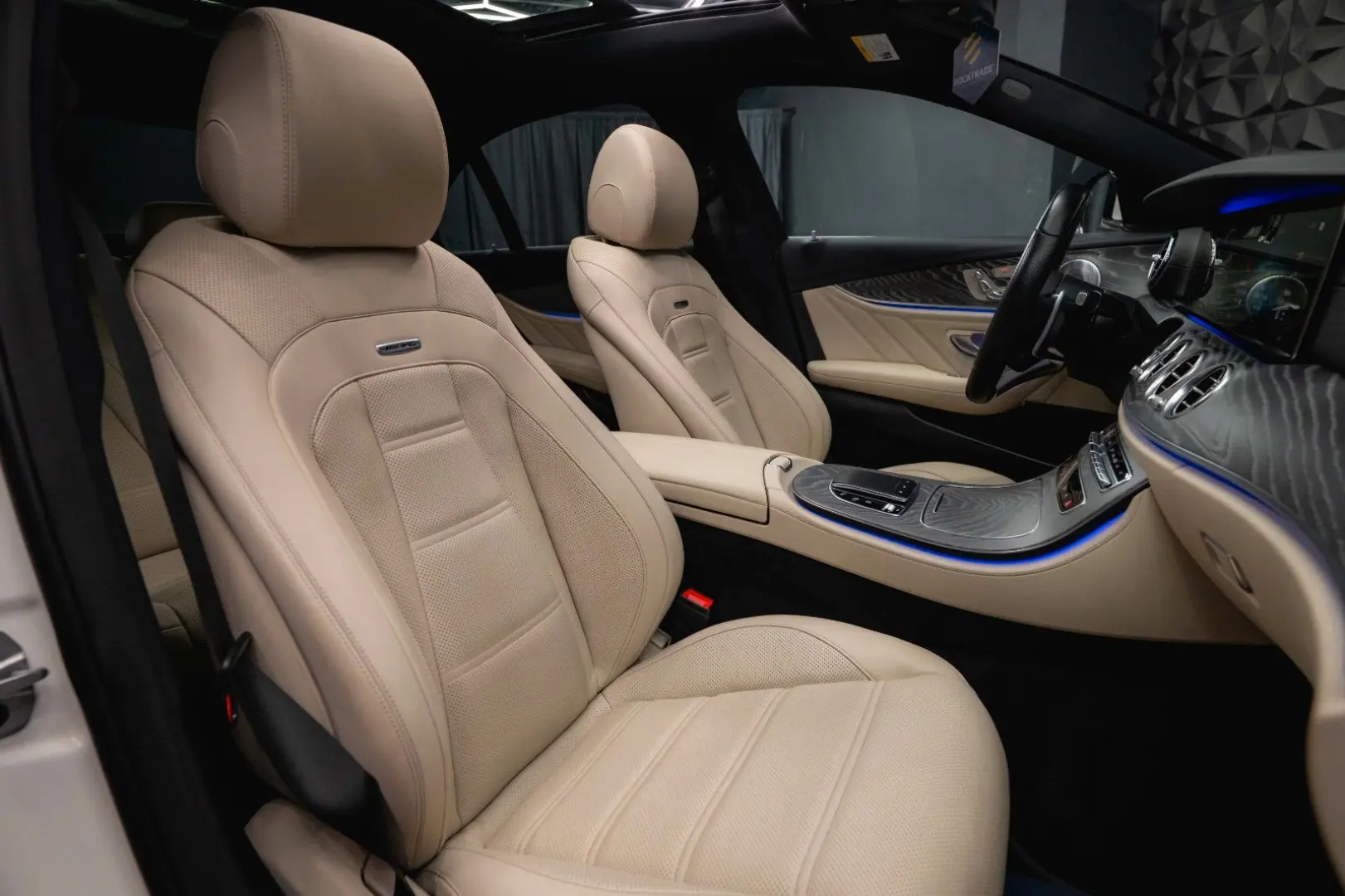 E 53 AMG 4Matic  Facelift Designo  ACC Pano 360