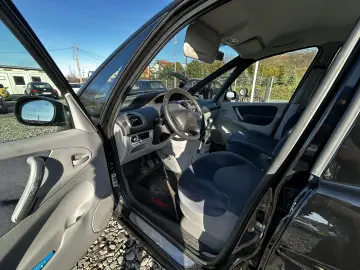 Citroën Xsara Picasso - Spațiu  Confort și Fiabilitate
