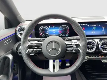 CLA 200 d AMG Line Edition Pano 360 Night-Paket