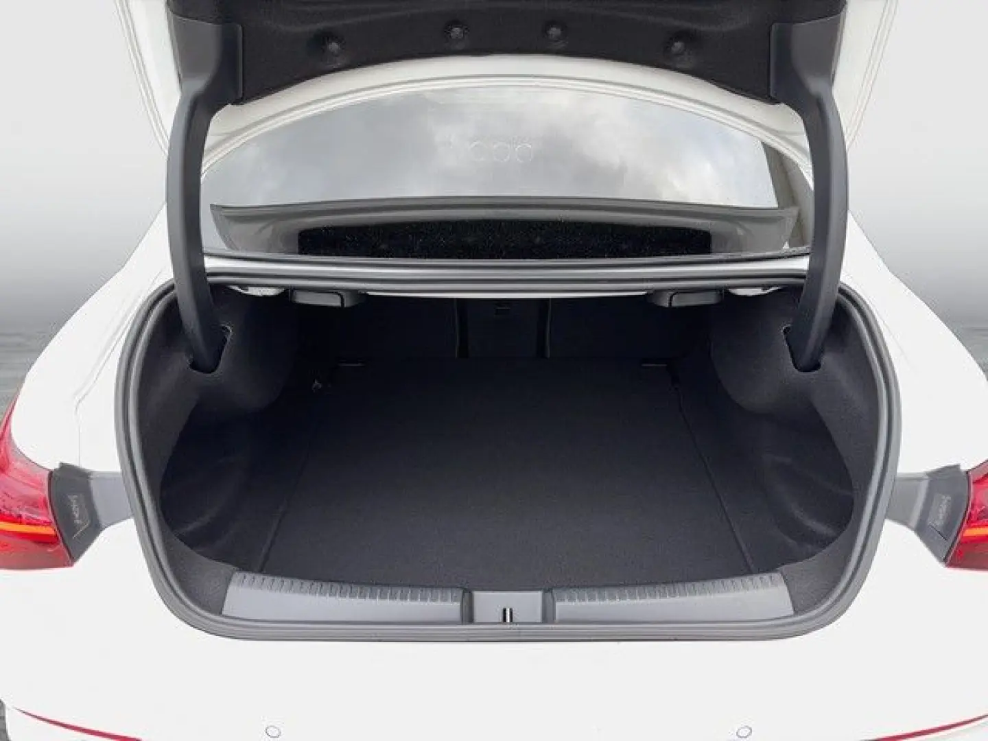 CLA 200 d AMG Line Edition Pano 360 Night-Paket