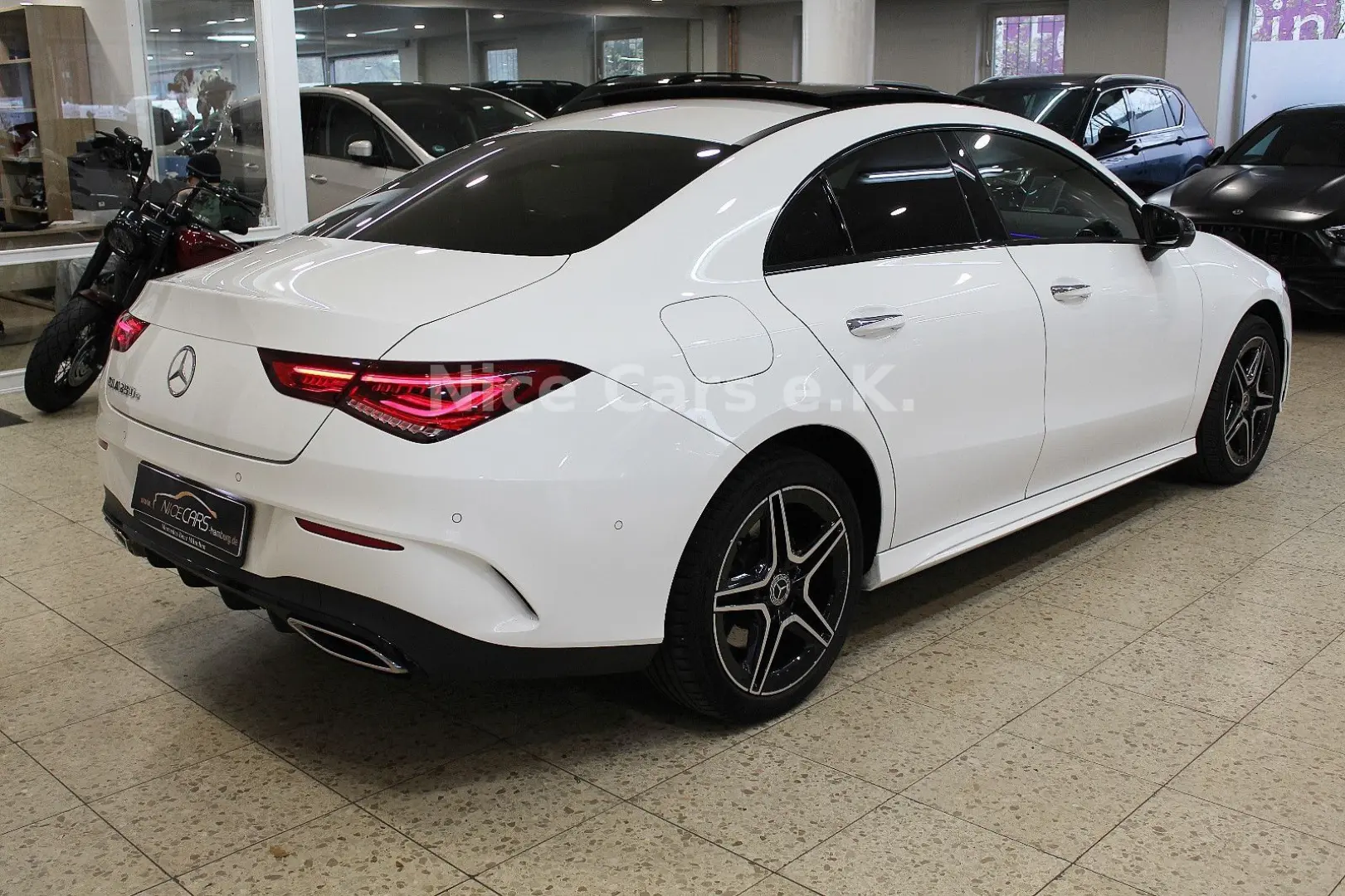 CLA 250 e AMG Line  Panorama Memory Night-Paket