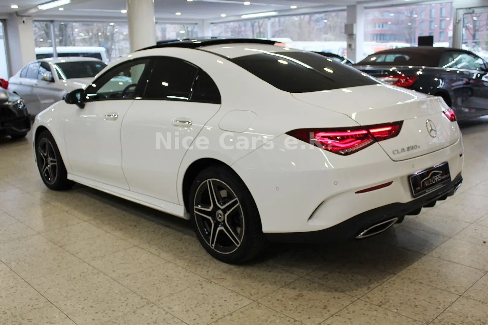 CLA 250 e AMG Line  Panorama Memory Night-Paket
