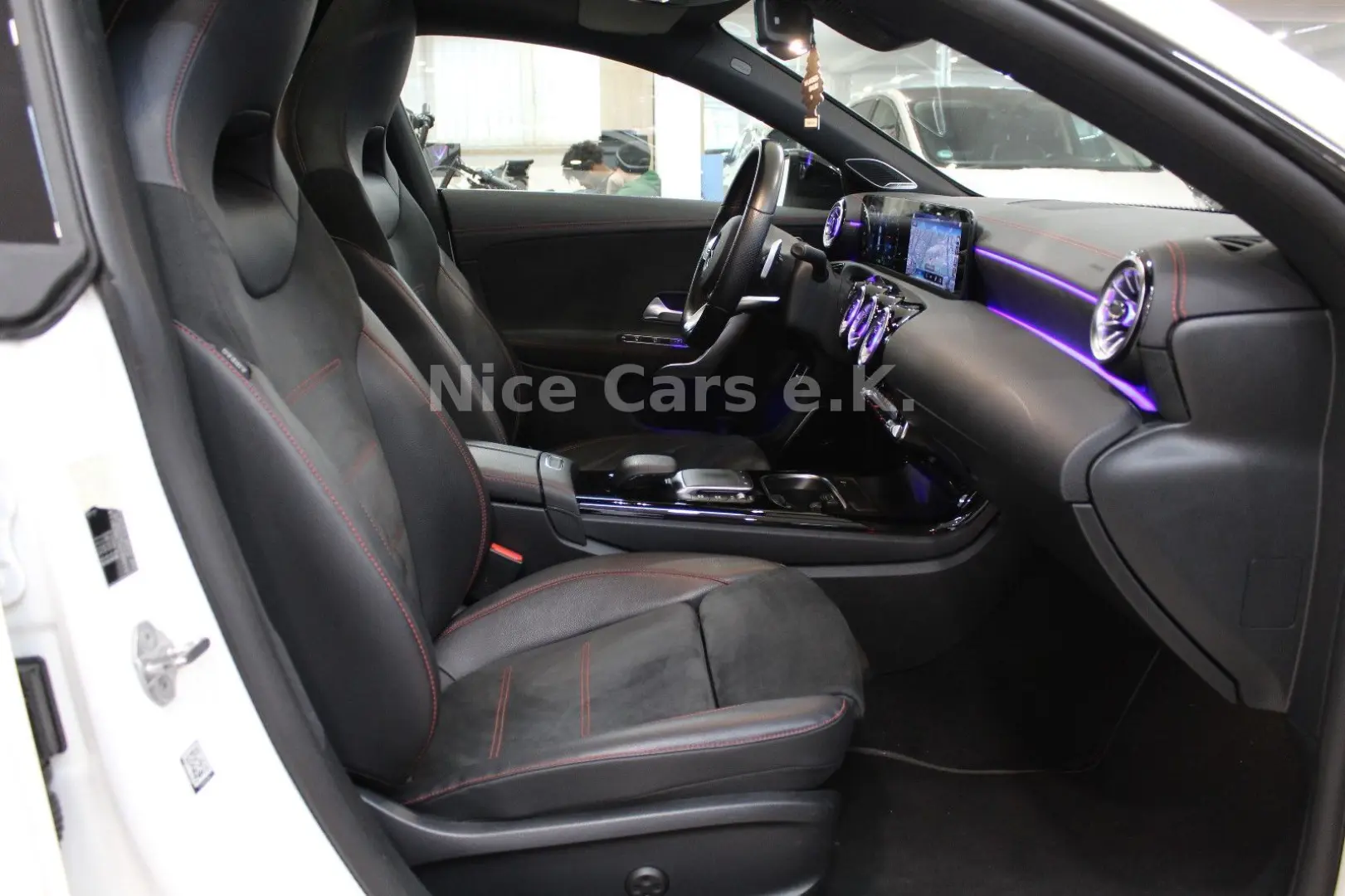 CLA 250 e AMG Line  Panorama Memory Night-Paket