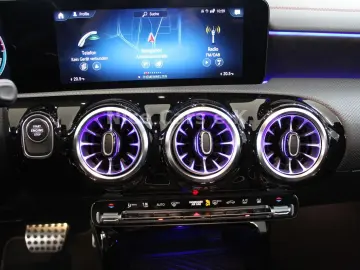 CLA 250 e AMG Line  Panorama Memory Night-Paket