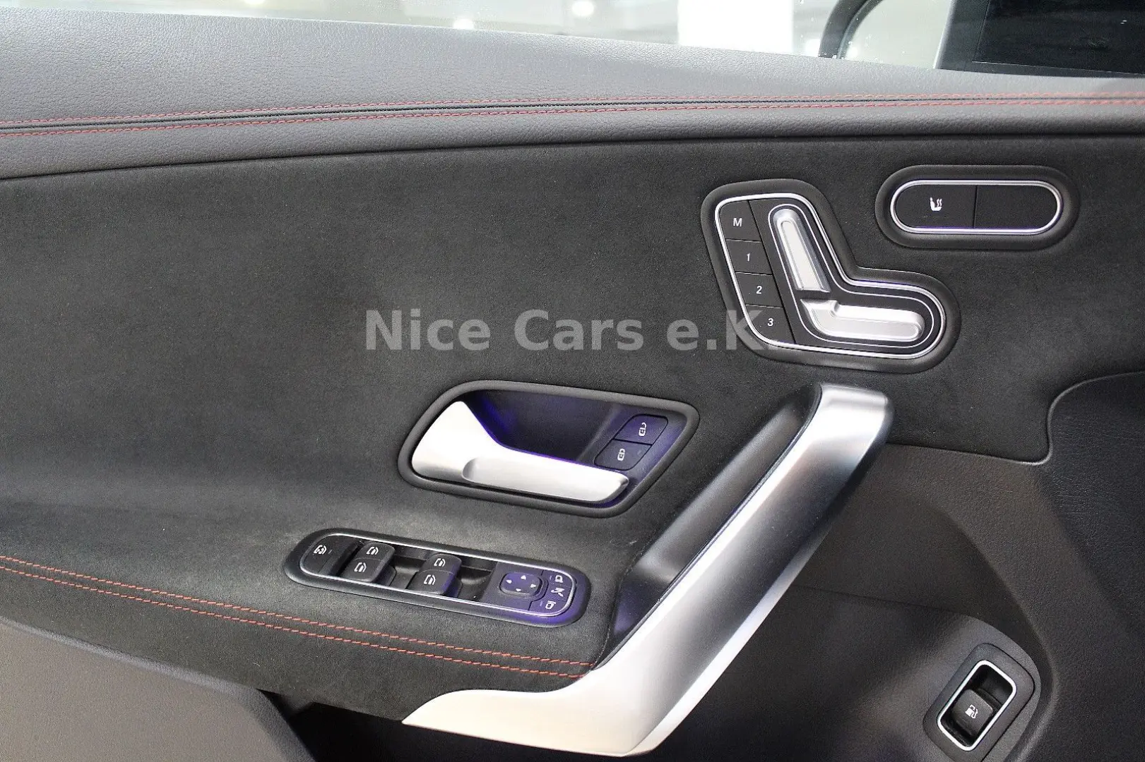 CLA 250 e AMG Line  Panorama Memory Night-Paket