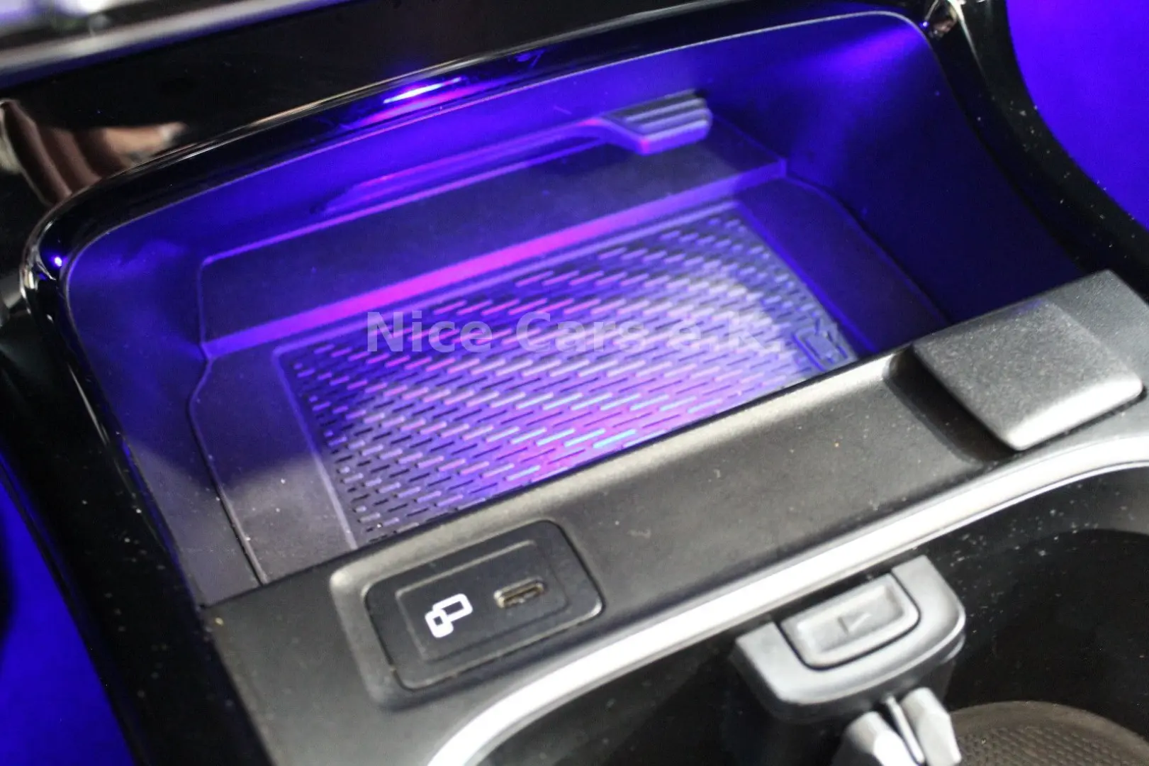 CLA 250 e AMG Line  Panorama Memory Night-Paket