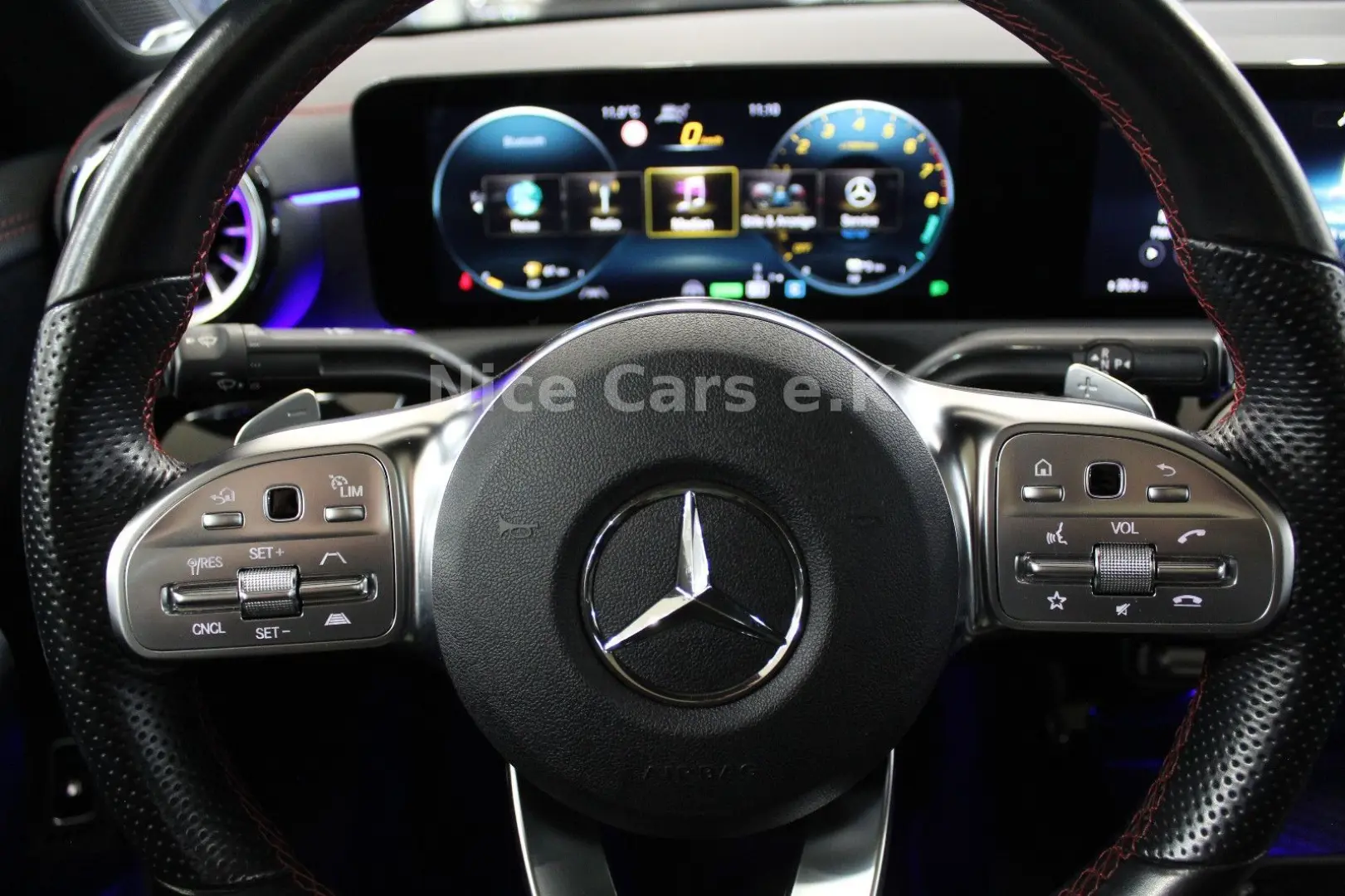 CLA 250 e AMG Line  Panorama Memory Night-Paket