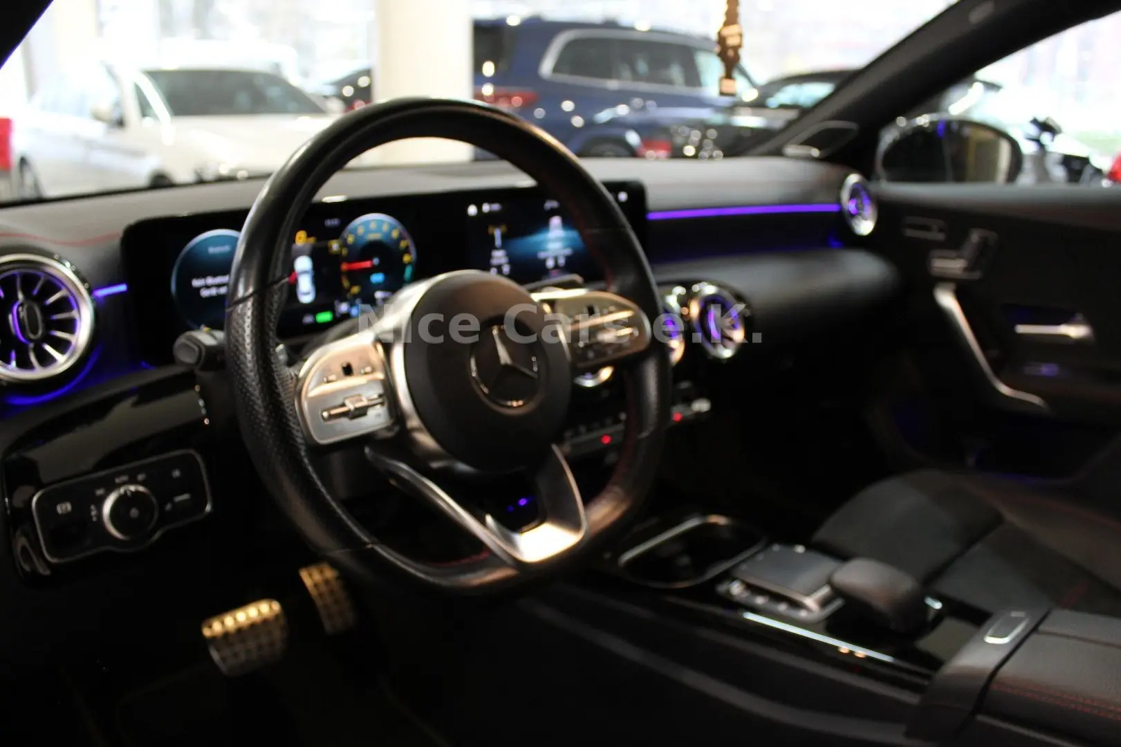 CLA 250 e AMG Line  Panorama Memory Night-Paket