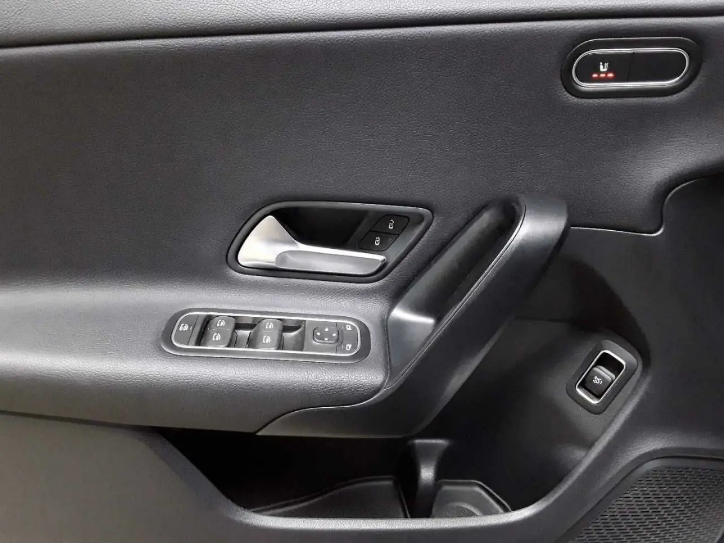 CLA 220 d 8G- BusiP LED MBUX SHZ NAVI