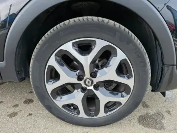 RENAULT CAPTUR TCe 90 Intens