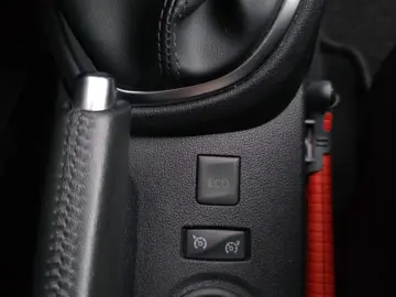 RENAULT CAPTUR TCe 90 Intens