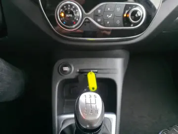 RENAULT CAPTUR TCe 90 Intens