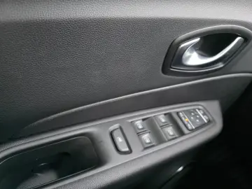 RENAULT CAPTUR TCe 90 Intens