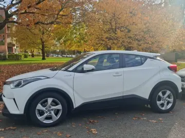 C-HR Hybrid Flow SHZ BT Kamera