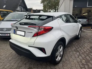 C-HR Hybrid Flow SHZ BT Kamera