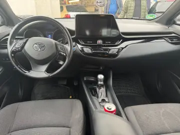 C-HR Hybrid Flow SHZ BT Kamera