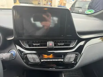 C-HR Hybrid Flow SHZ BT Kamera