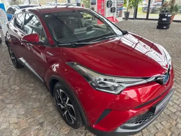 C-HR Hybrid Club