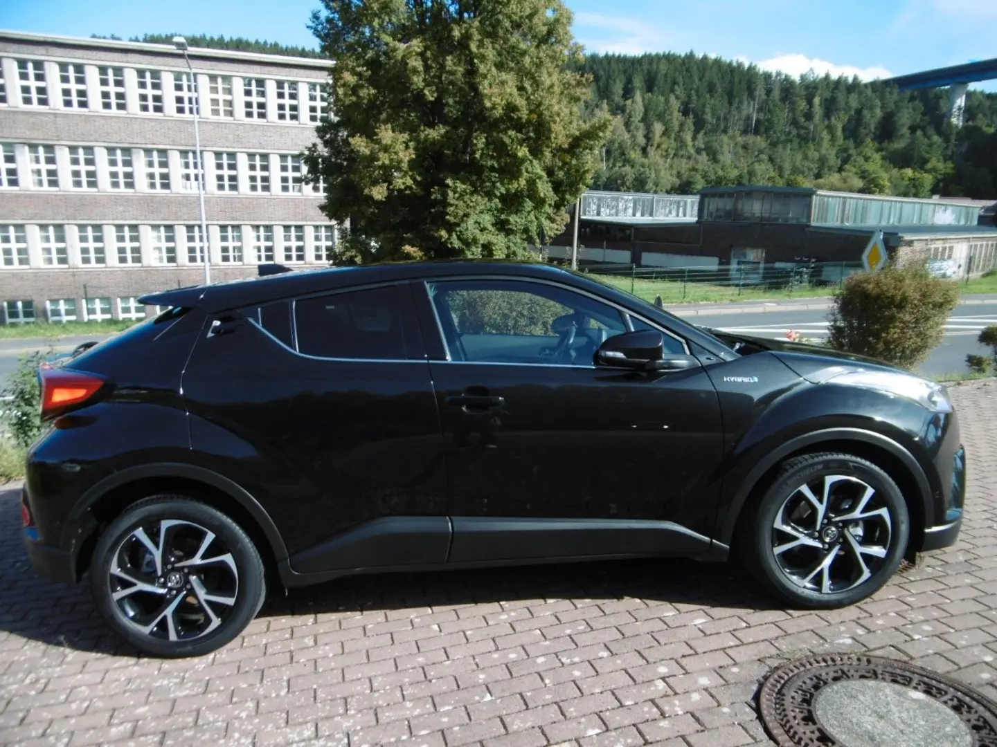 C-HR Hybrid Club