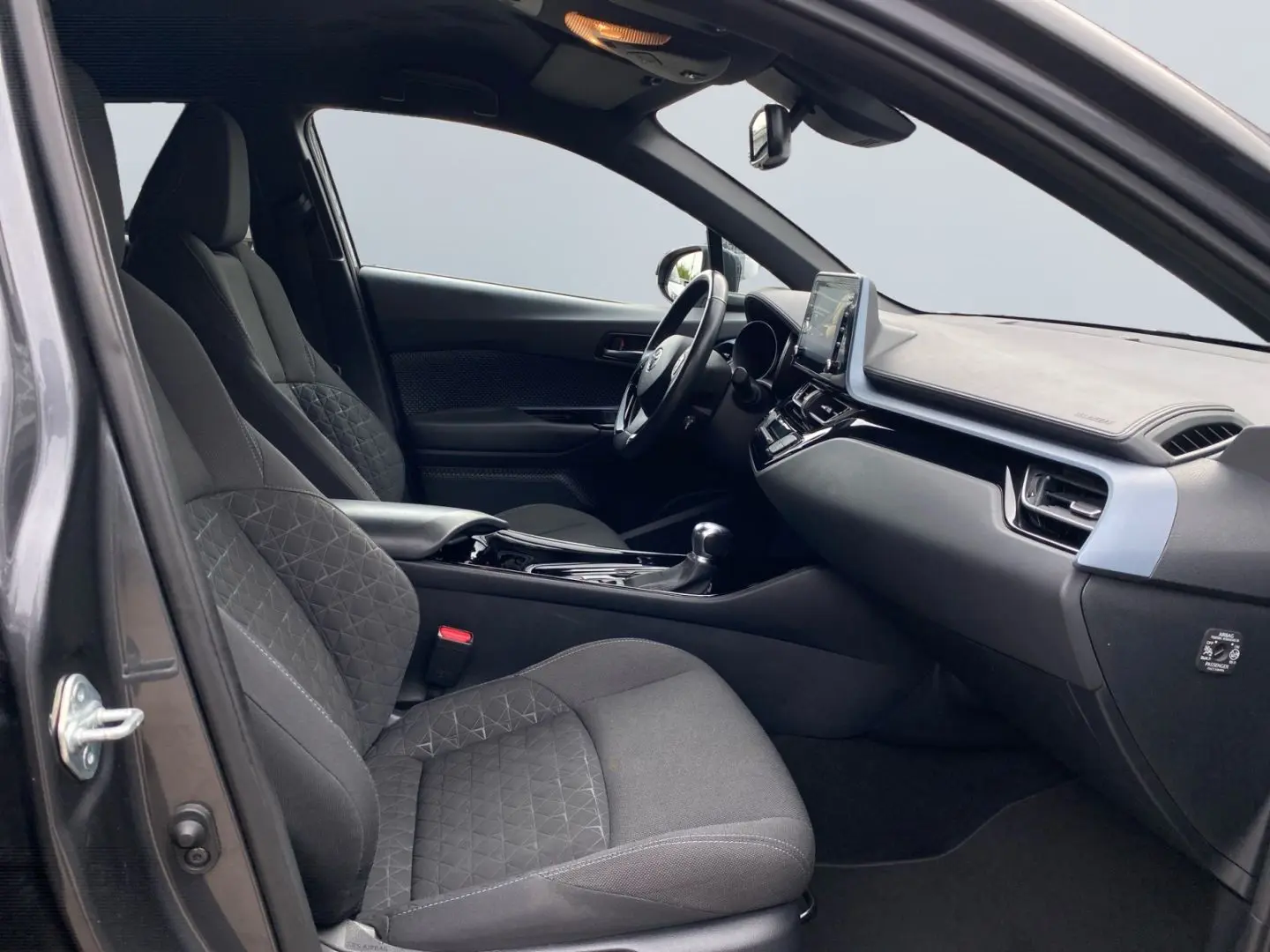 C-HR 1.8 Hybrid Team D  LED ACC Kamera Navi SHZ