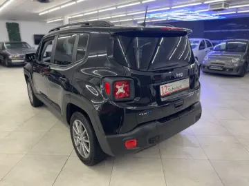 Renegade Limited Plug-In-Hybrid 4xe