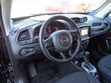 Renegade 4x4 eHybrid  SHZ LED NAVI