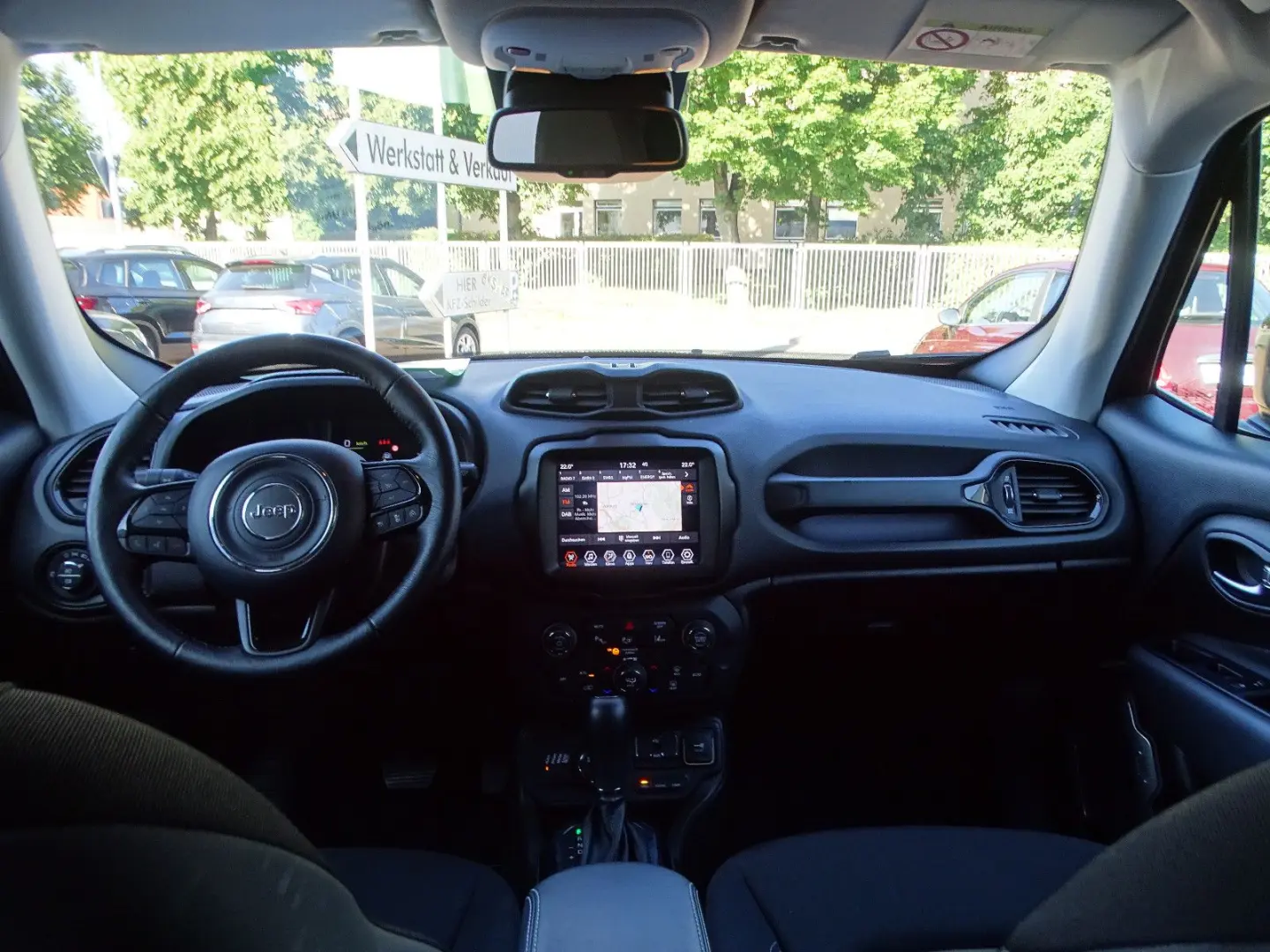 Renegade 4x4 eHybrid  SHZ LED NAVI