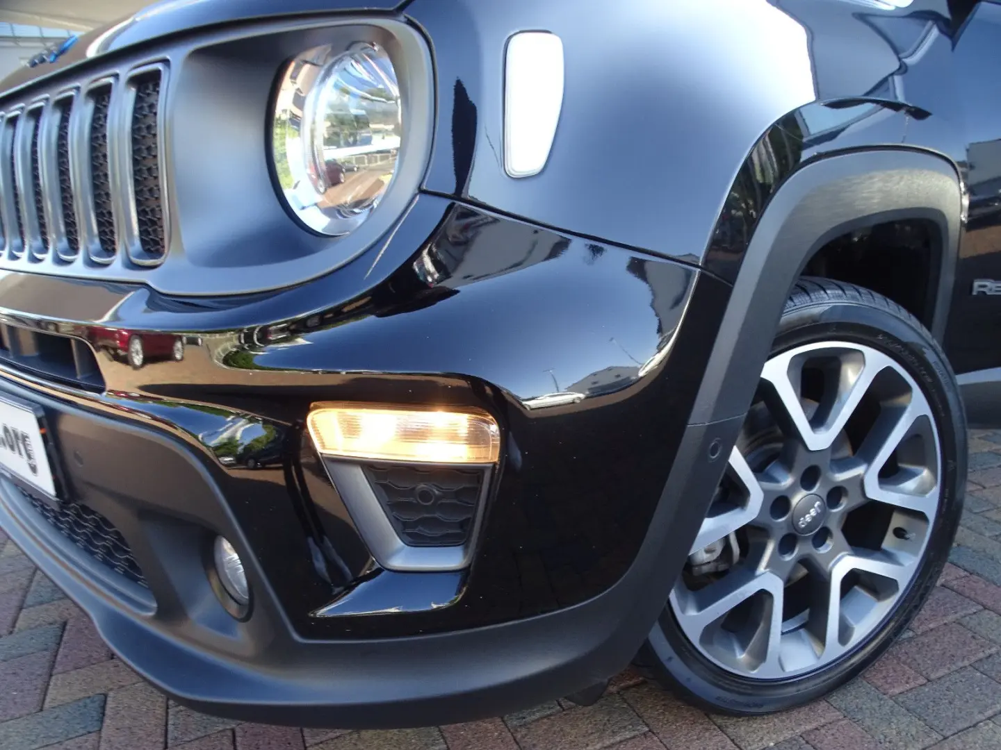 Renegade 4x4 eHybrid  SHZ LED NAVI