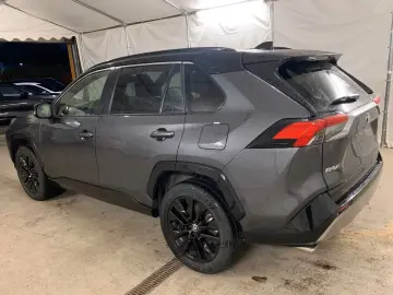 RAV4 Hybrid Style