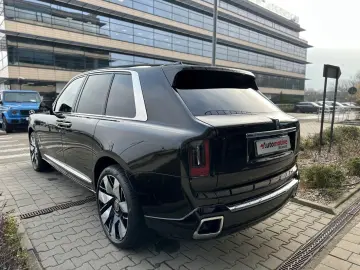 ROLLS-ROYCE CULLINAN SERIES II STARLIGHT