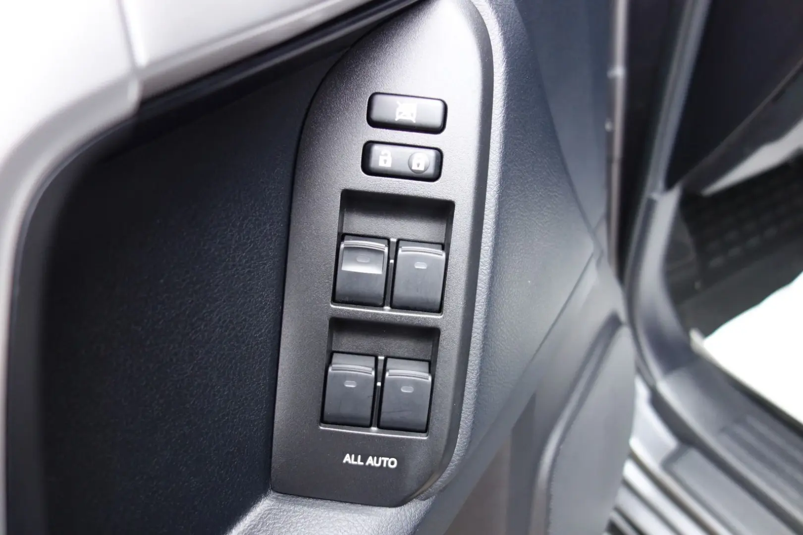 Land Cruiser 2 8 D-4D OFFROAD-PAKET SCHNORCHEL