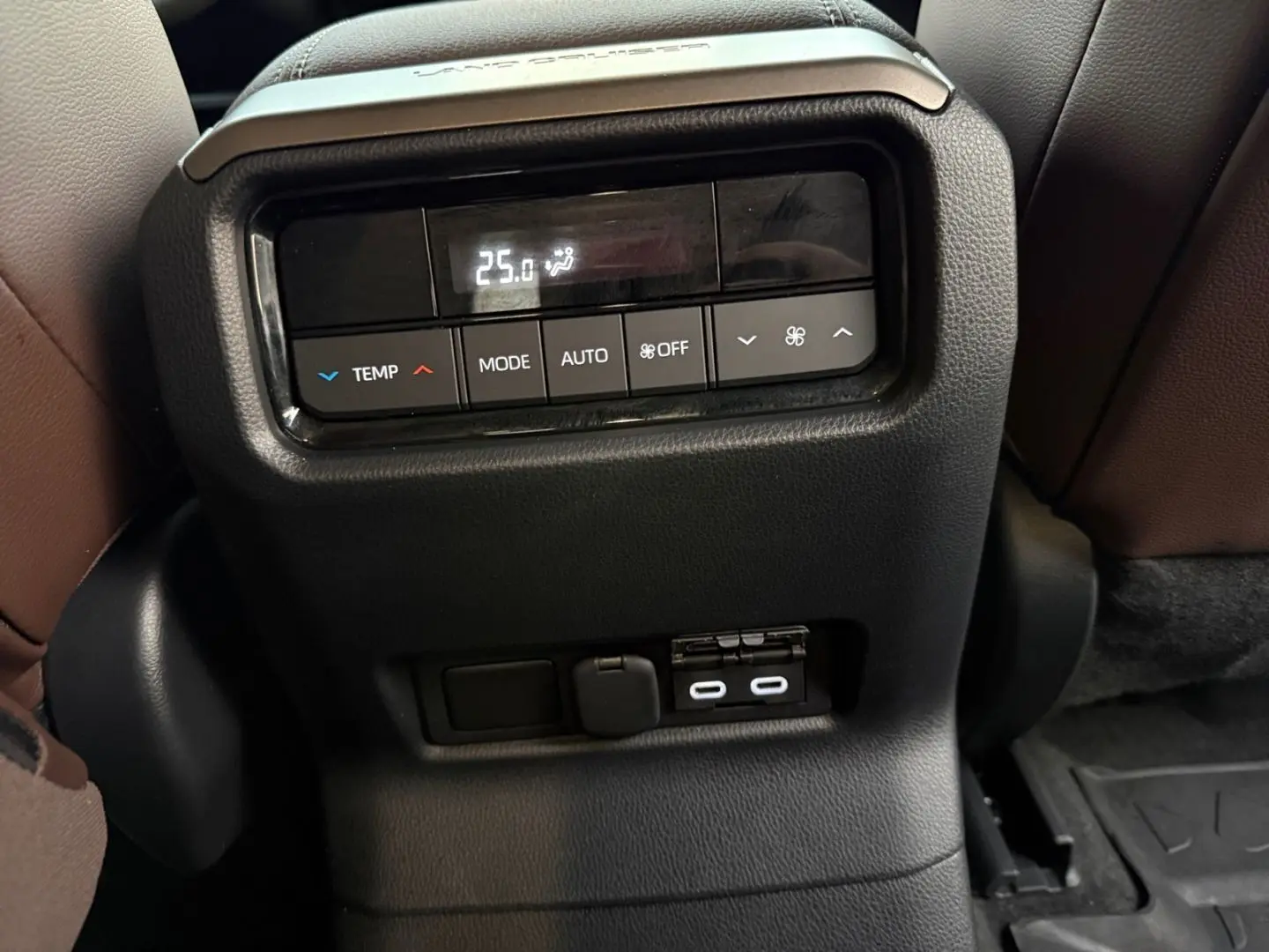 Land Cruiser 2.8 D-4D Automatik Executive  AHK