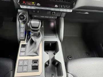 Land Cruiser 2.8 D-4D Automatik Executive  360