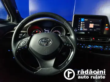 TOYOTA C-HR 2.0i HIBRID BI-TONE 152 CP