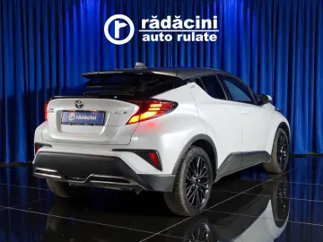 TOYOTA C-HR 2.0i HIBRID BI-TONE 152 CP